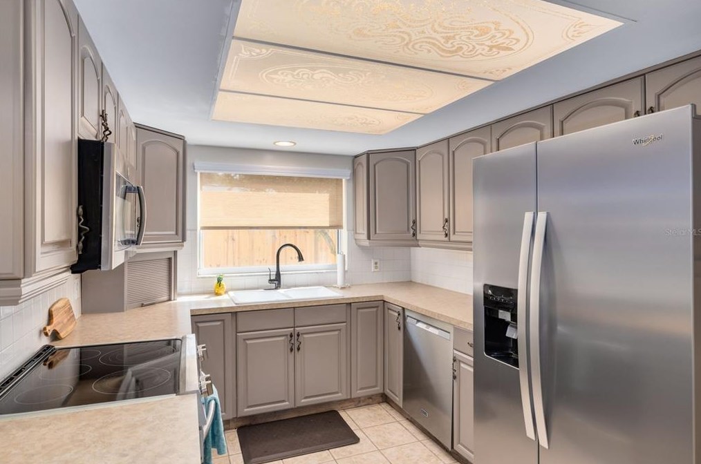 1417 Nebraska Ave, Palm Harbor FL  34683-4121 exterior