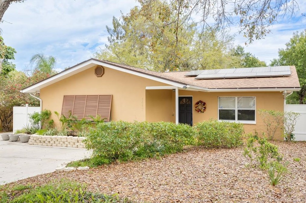 1417 Nebraska Ave, Palm Harbor FL  34683-4121 exterior