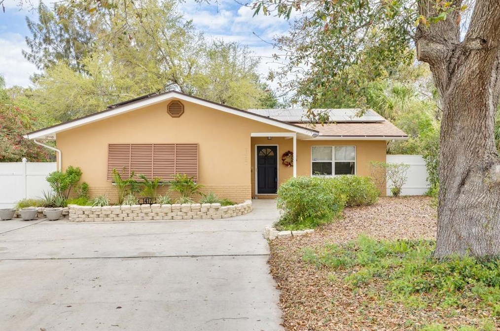 1417 Nebraska Ave, Palm Harbor FL  34683-4121 exterior