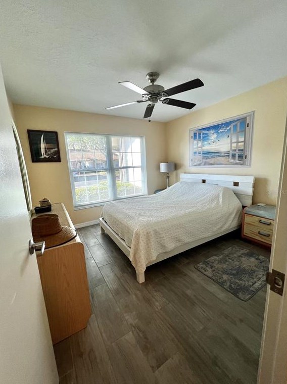 1122 Tarridon Ct, Dunedin FL  34698-8252 exterior