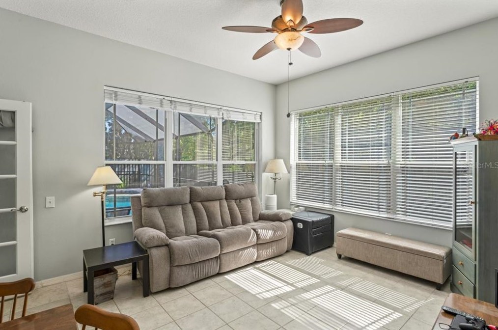 5412 Garden Arbor Dr, Lutz FL  33558-9098 exterior