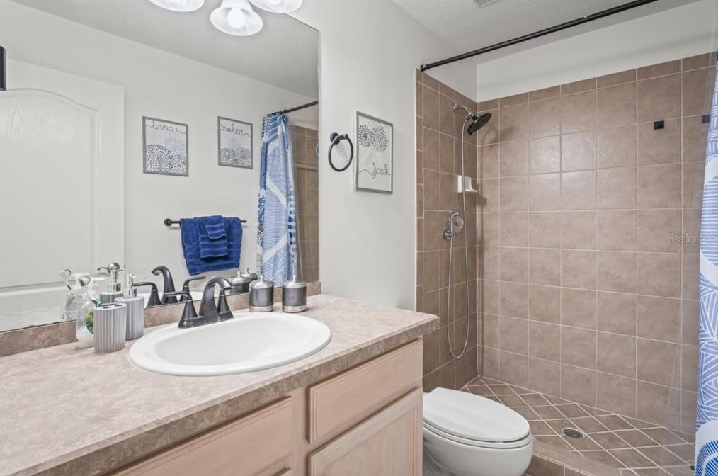 5412 Garden Arbor Dr, Lutz FL  33558-9098 exterior