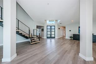 5366 62nd Ave S - Photo 5