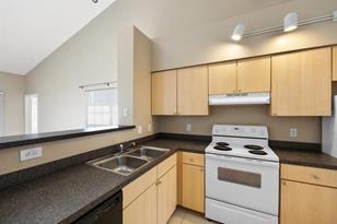 3633 Kings Rd #106, Palm Harbor, FL 34685