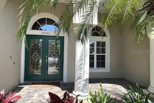 27433 Water Ash Dr, Zephyrhills, FL 33544