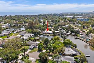 1561 Carson Cir, Saint Petersburg, FL 33703-4241