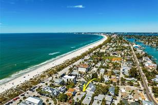 109 12th Ave, Saint Petersburg, FL 33701-1825