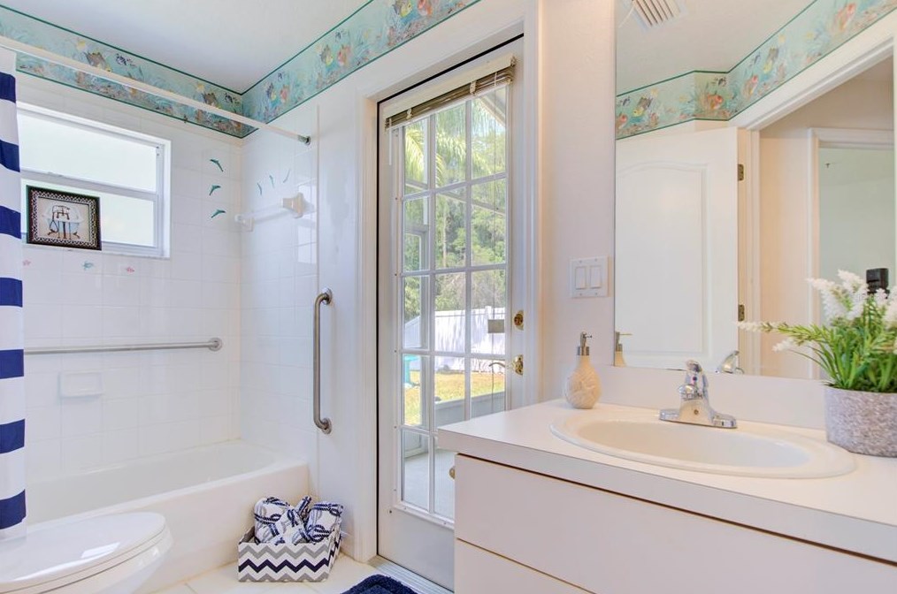 4310 Stones River Ct, New Port Richey FL  34653-6138 exterior