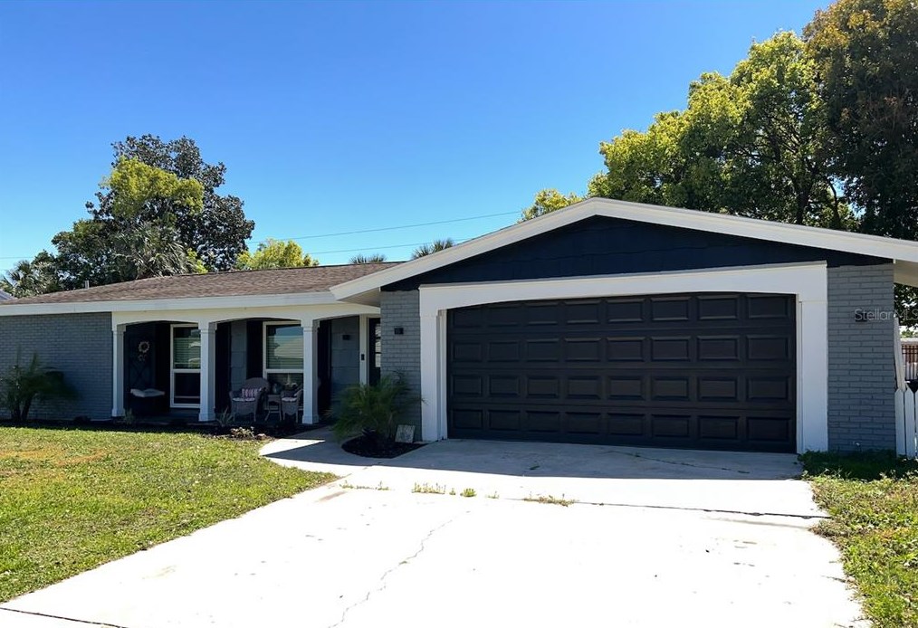 3918 Sail Dr, New Port Richey FL 34652-5751 exterior