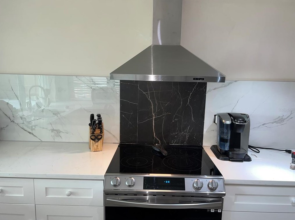 3918 Sail Dr, New Port Richey FL 34652-5751 exterior