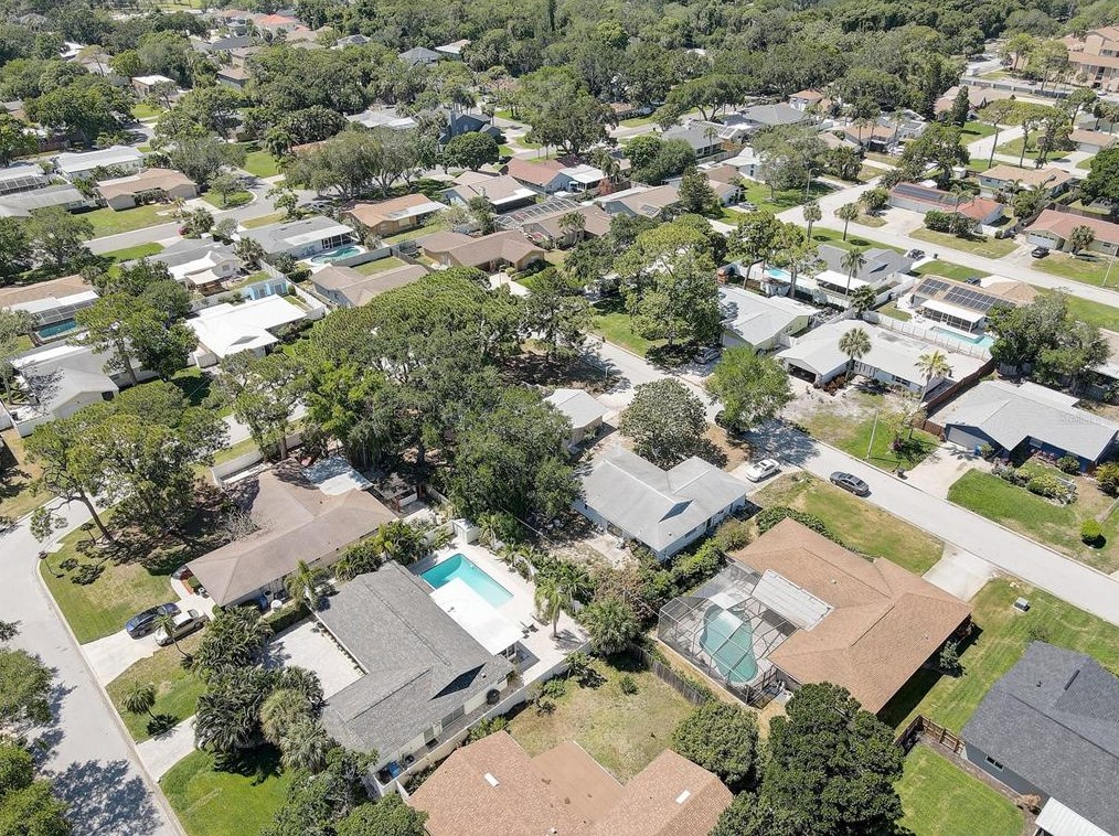 2688 60th Ave, Saint Petersburg FL  33712-5222 exterior