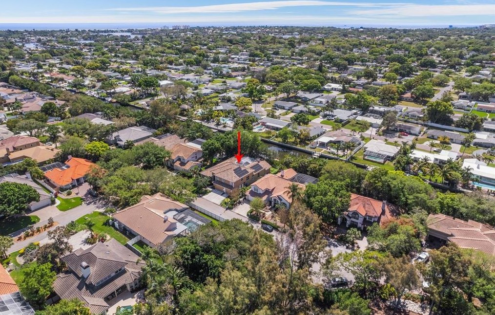 520 Bay Laurel Ct, Saint Petersburg FL  33703-3130 exterior