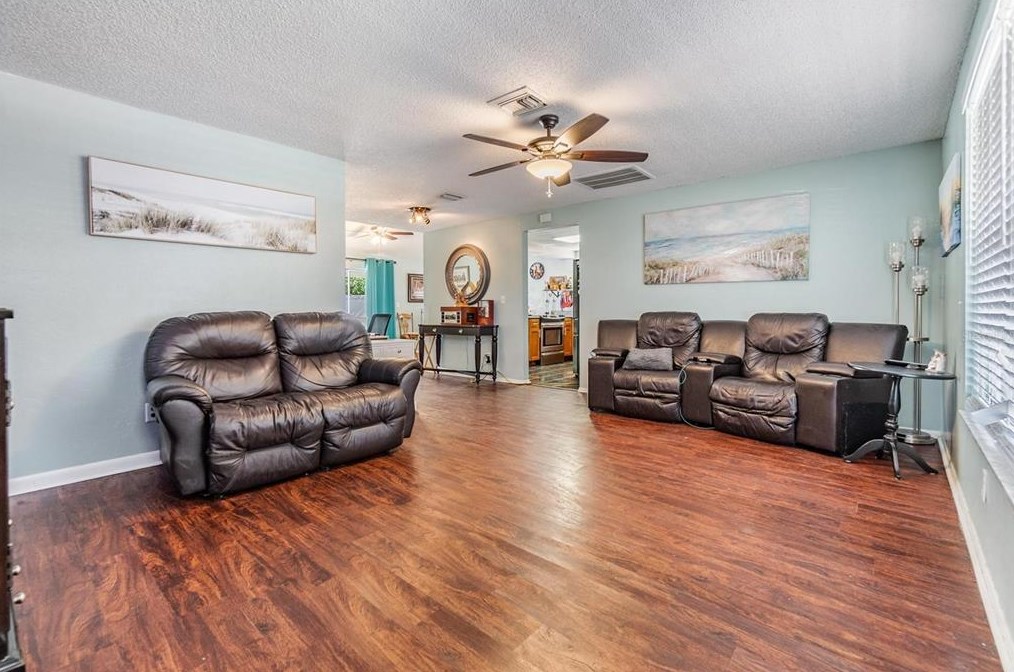 7007 Fairfax Dr, Port Richey FL  34668-5605 exterior