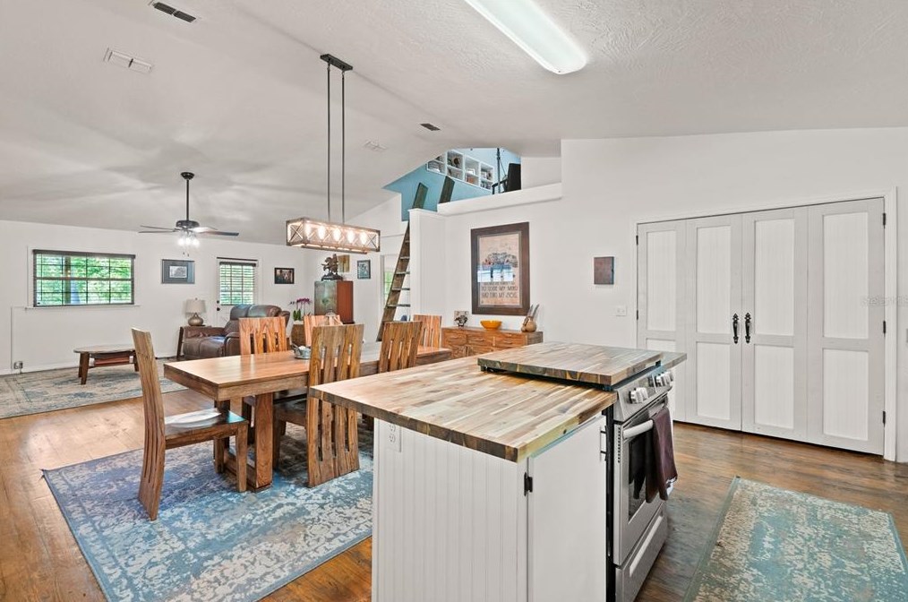 12375 Walton Dr, Floral City FL  34436-2661 exterior