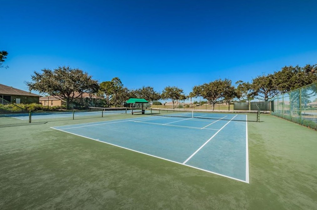 2650 Sierra Vista Way, Tarpon Springs FL  34691-7840 exterior