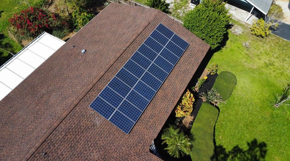 641 La Plaza Ave, Saint Petersburg FL  33707-2223 exterior