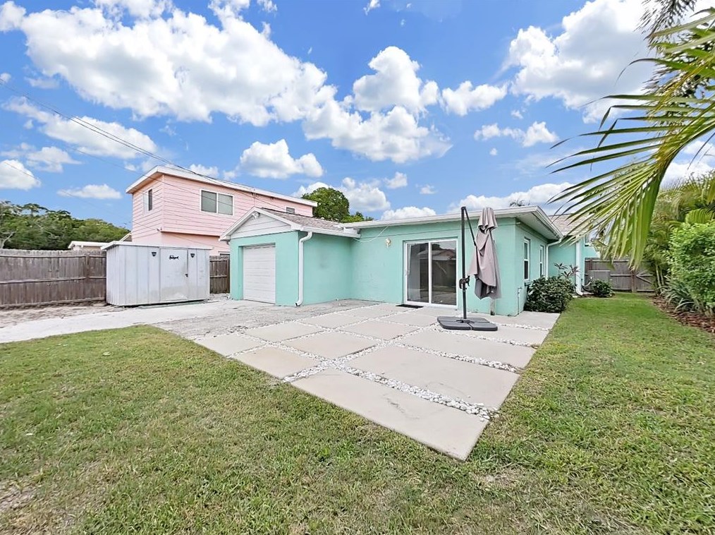 4050 31st Ave, Saint Petersburg FL  33713-2218 exterior