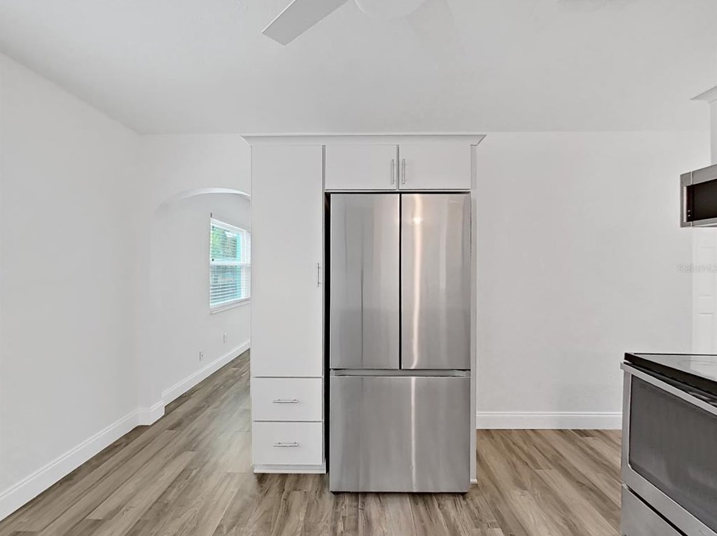 4050 31st Ave, Saint Petersburg FL  33713-2218 exterior
