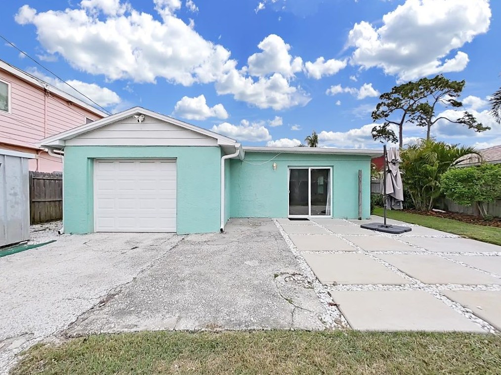 4050 31st Ave, Saint Petersburg FL  33713-2218 exterior