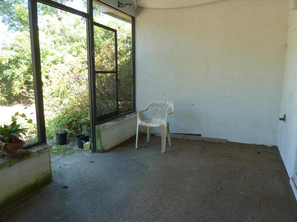 2076 Ridgecrest Dr, Dunedin FL  34698-6539 exterior