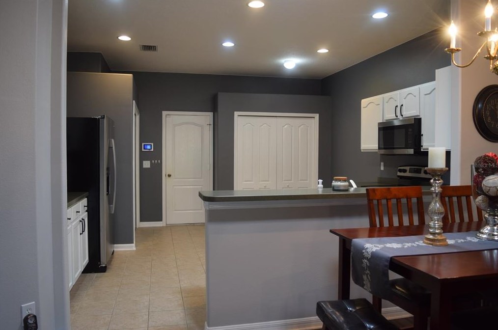 31836 Turkeyhill Dr, Zephyrhills FL  33543-7659 exterior