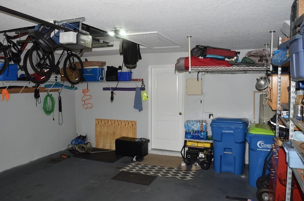 31836 Turkeyhill Dr, Zephyrhills FL  33543-7659 exterior