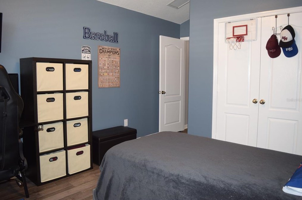 31836 Turkeyhill Dr, Zephyrhills FL  33543-7659 exterior