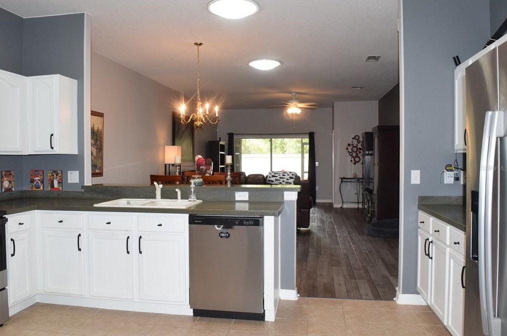 31836 Turkeyhill Dr, Zephyrhills FL  33543-7659 exterior