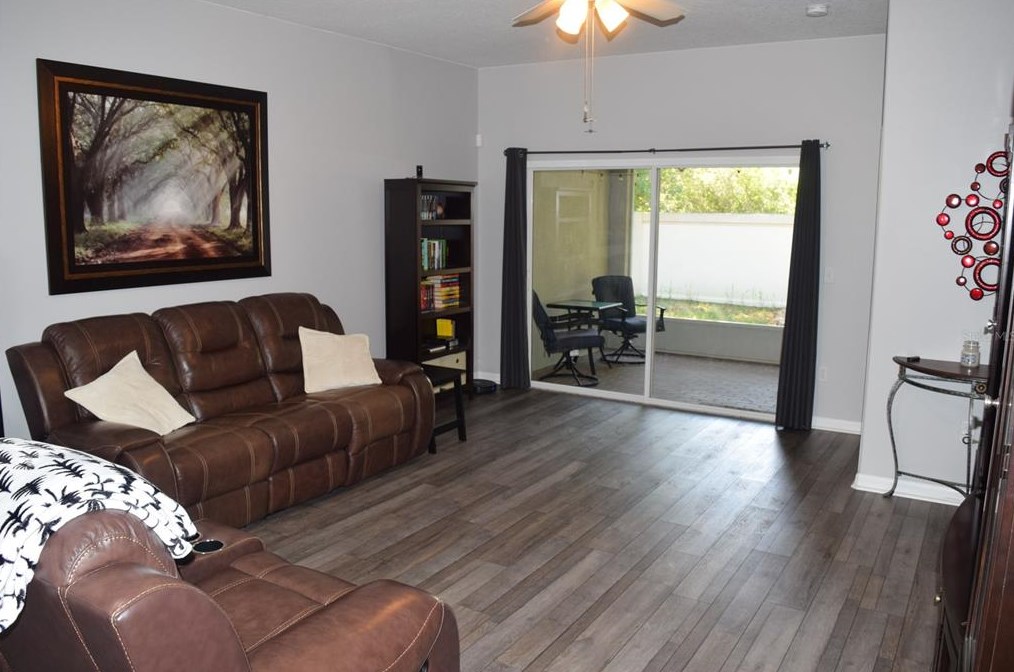 31836 Turkeyhill Dr, Zephyrhills FL  33543-7659 exterior