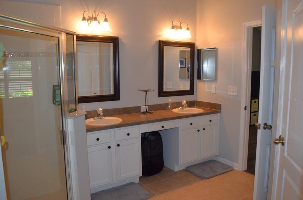 31836 Turkeyhill Dr, Zephyrhills FL  33543-7659 exterior