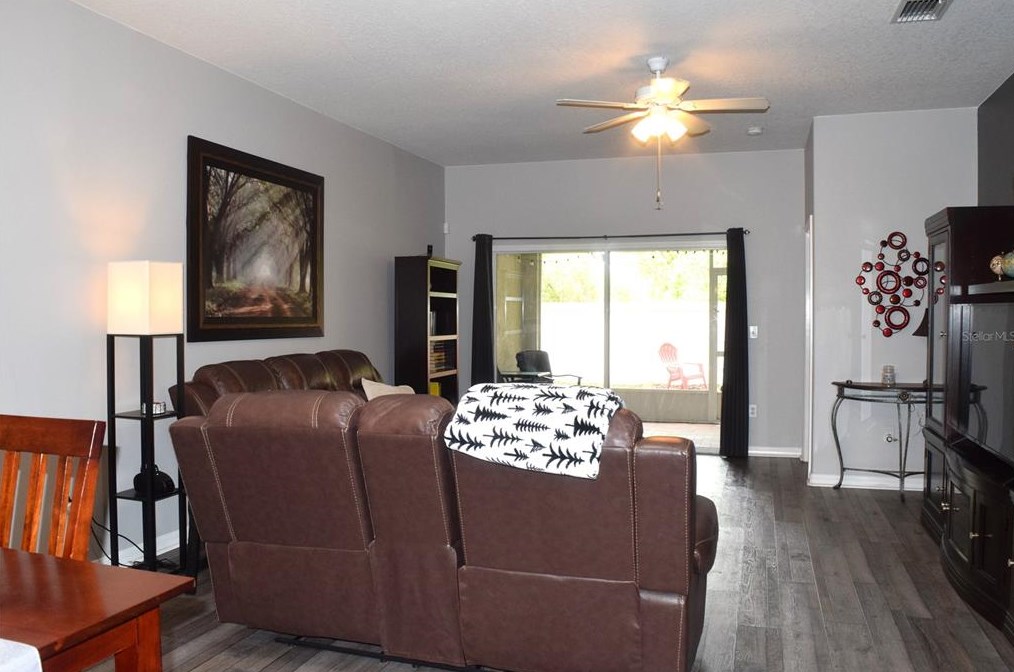 31836 Turkeyhill Dr, Zephyrhills FL  33543-7659 exterior