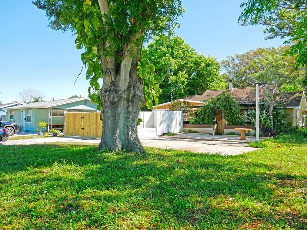 3901 31st St, Saint Petersburg FL  33714-4511 exterior