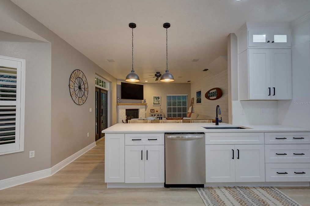 8033 Moonlight Ln, New Port Richey FL  34654-5433 exterior