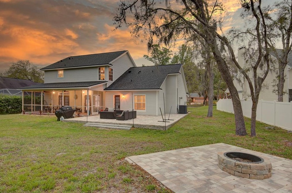 8033 Moonlight Ln, New Port Richey FL  34654-5433 exterior