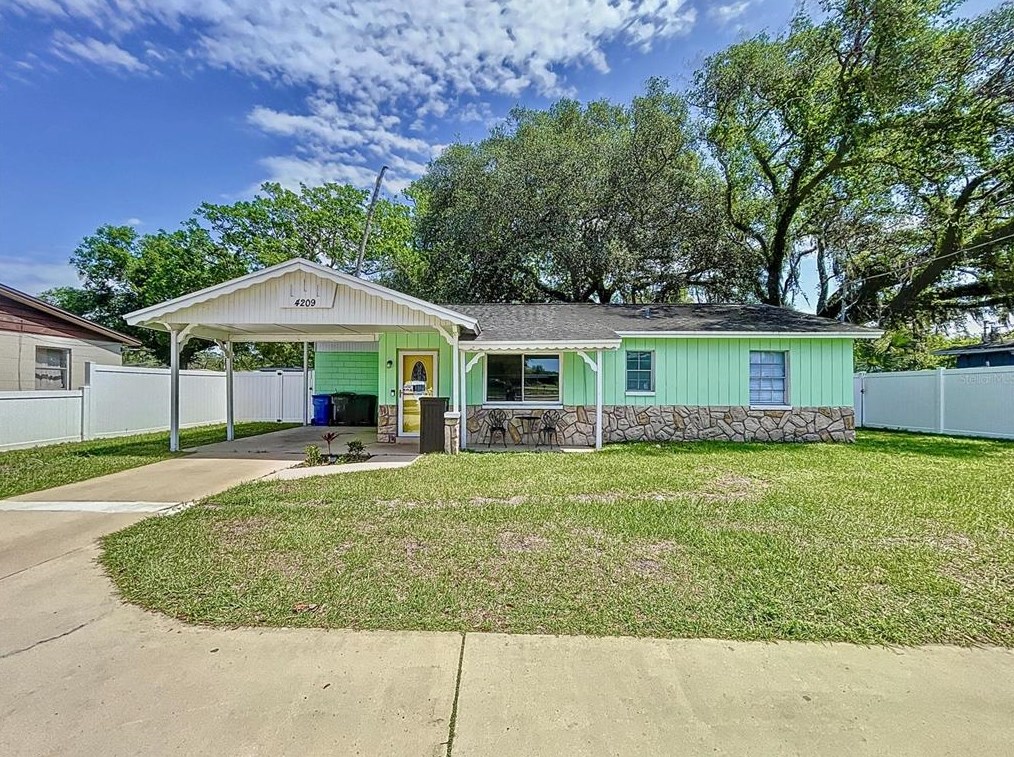 4209 Orient Rd, Tampa FL 33610-7224 exterior