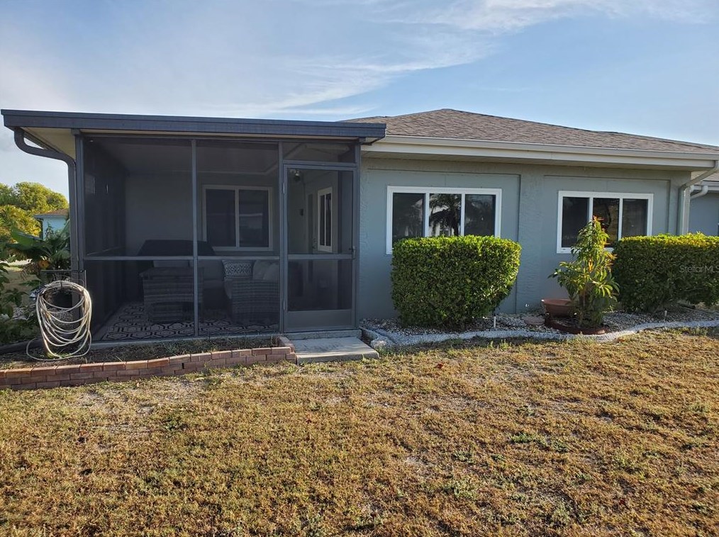 312 Stroll Ln, Ruskin FL  33573-6234 exterior