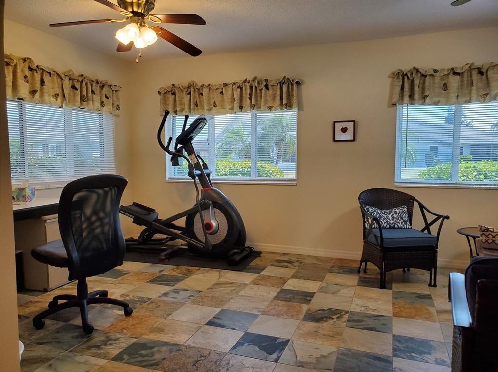 312 Stroll Ln, Ruskin FL  33573-6234 exterior