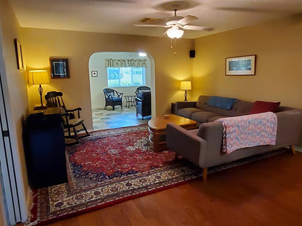 312 Stroll Ln, Ruskin FL  33573-6234 exterior