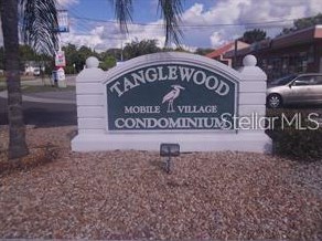 3112 Southport Dr, Tarpon Springs FL  34690-1945 exterior