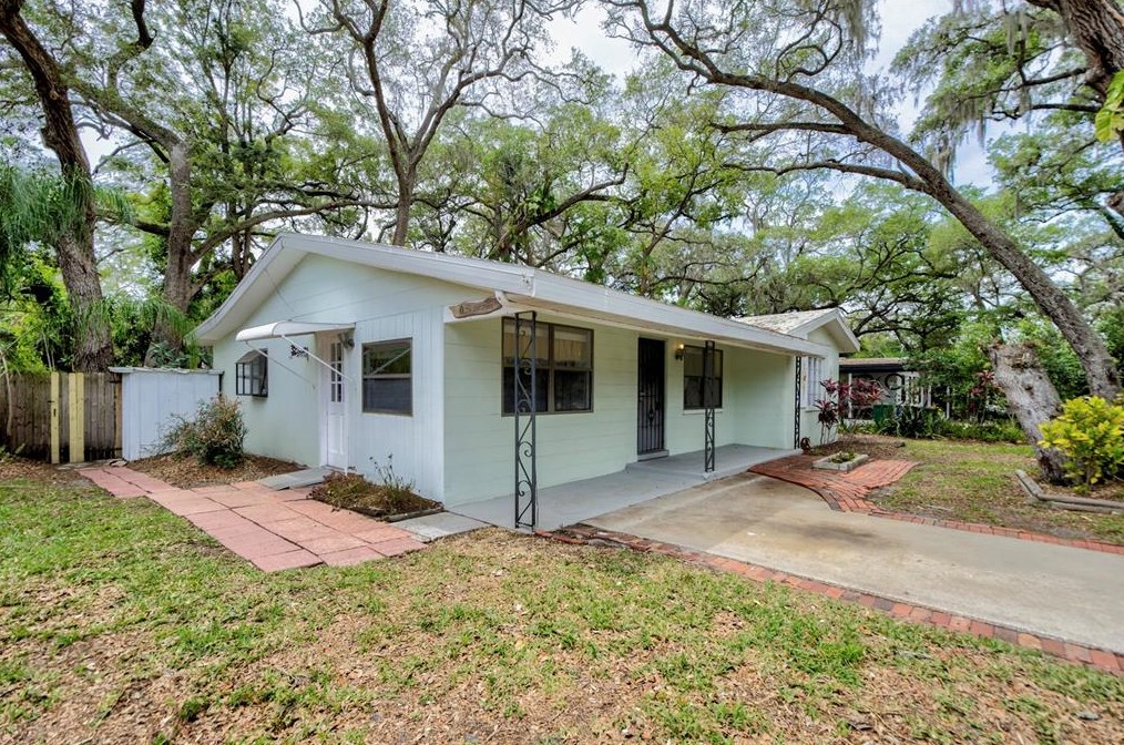 10514 52nd Ave, Saint Petersburg FL  33708-3312 exterior