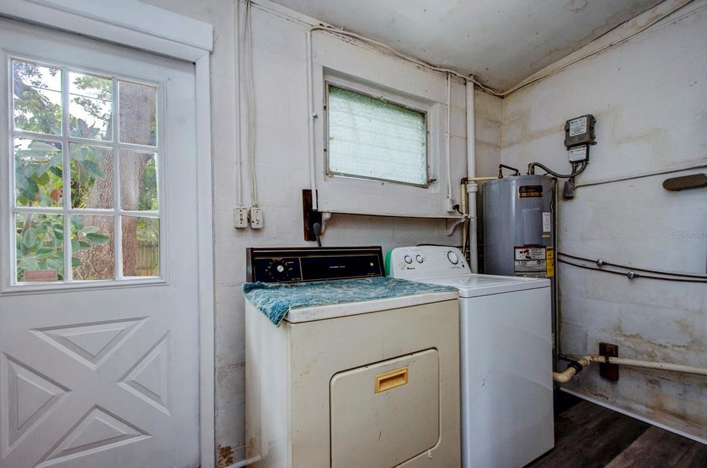 10514 52nd Ave, Saint Petersburg FL  33708-3312 exterior