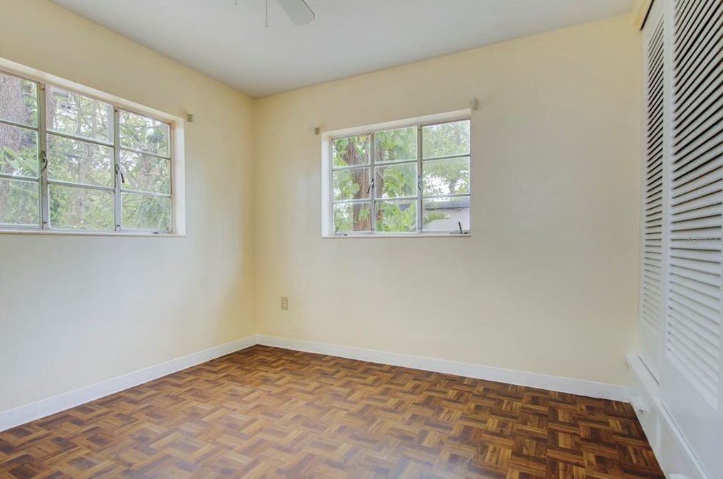 10514 52nd Ave, Saint Petersburg FL  33708-3312 exterior