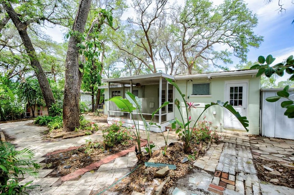 10514 52nd Ave, Saint Petersburg FL  33708-3312 exterior