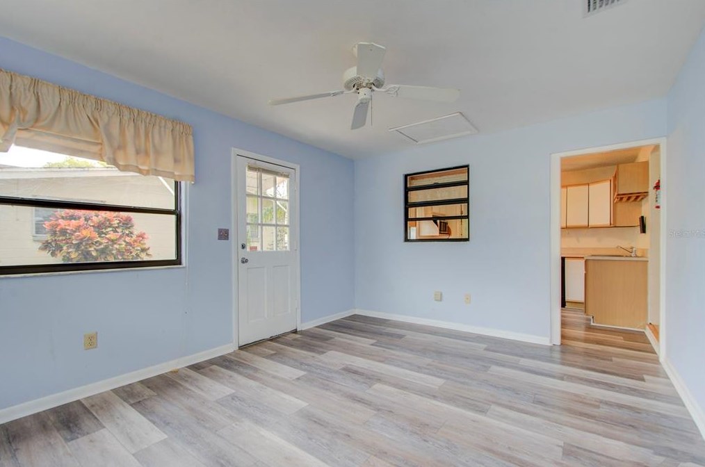 10514 52nd Ave, Saint Petersburg FL  33708-3312 exterior