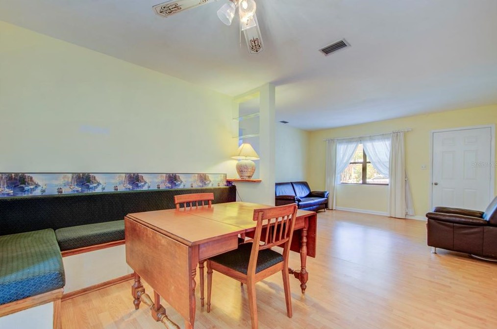 10514 52nd Ave, Saint Petersburg FL  33708-3312 exterior