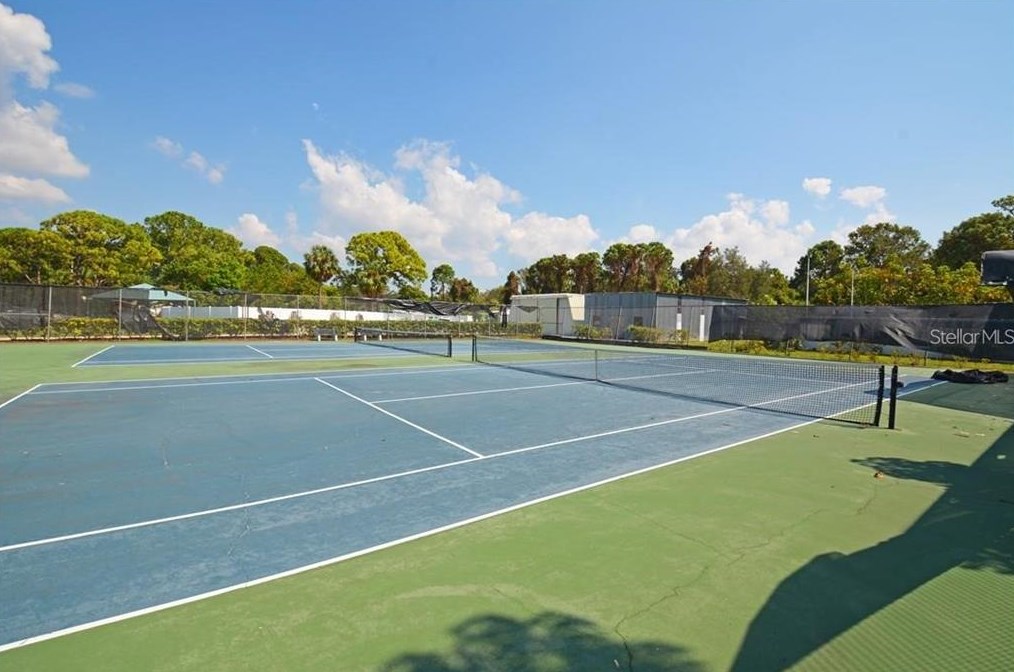 5603 80th St, Saint Petersburg FL  33709-6802 exterior