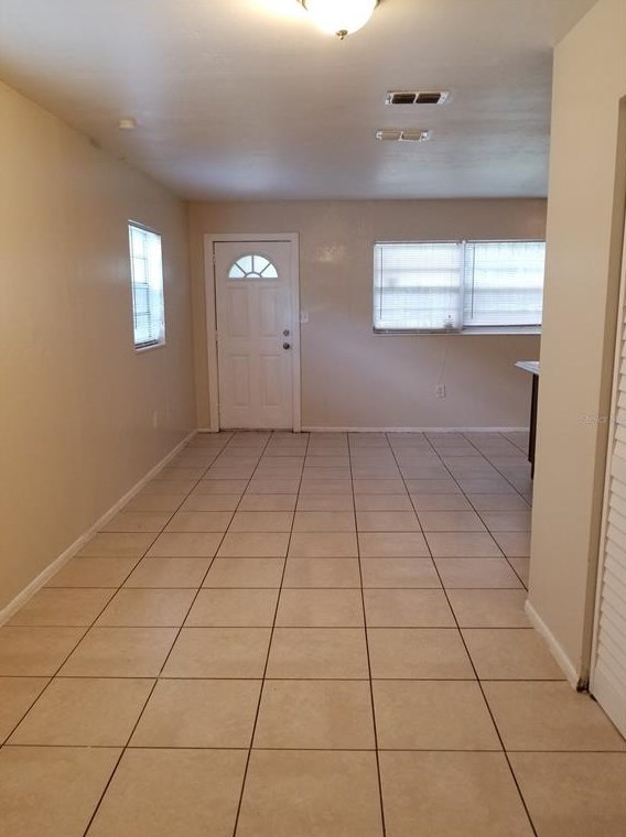 1102 108th Ave, Tampa FL  33612-5903 exterior