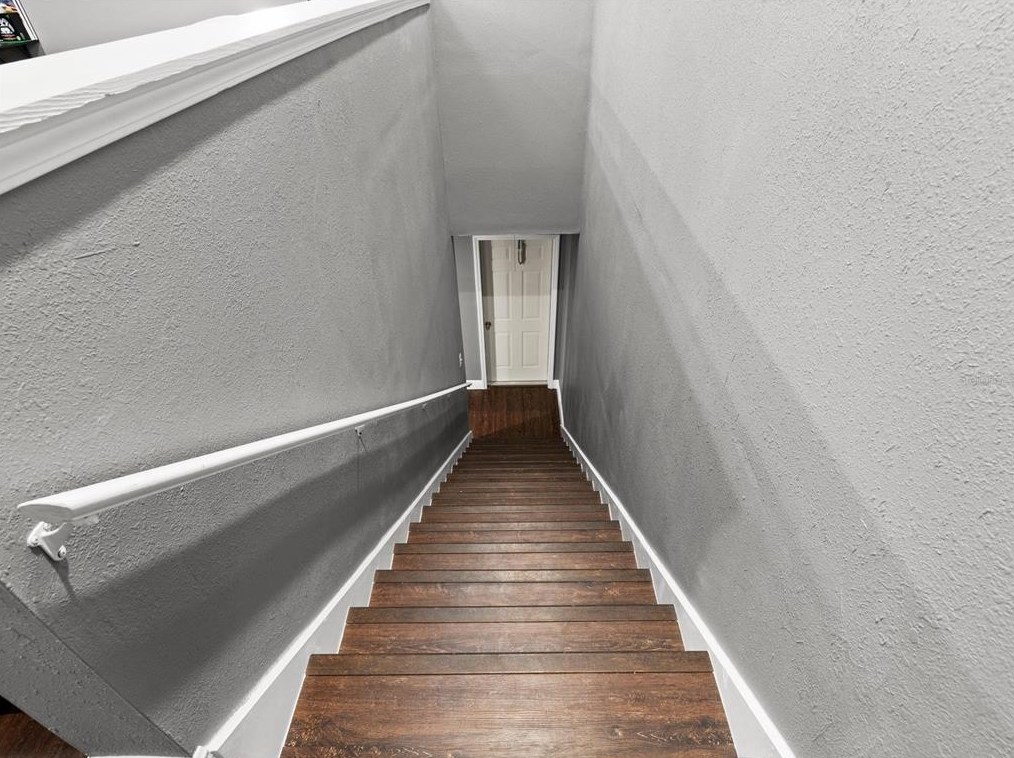 1409 Sunset Rd, Tarpon Springs FL  34689-2728 exterior