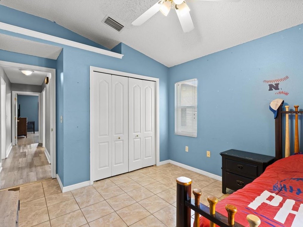 1409 Sunset Rd, Tarpon Springs FL  34689-2728 exterior