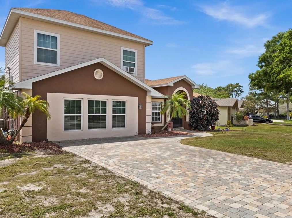 1409 Sunset Rd, Tarpon Springs FL  34689-2728 exterior